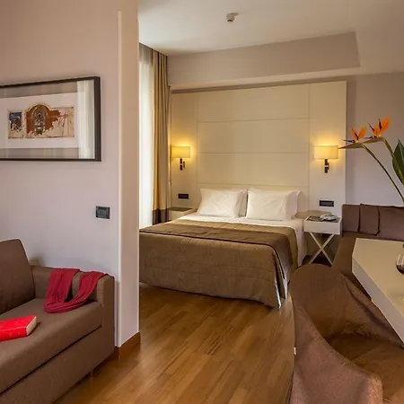 Szálloda Oxford 4*