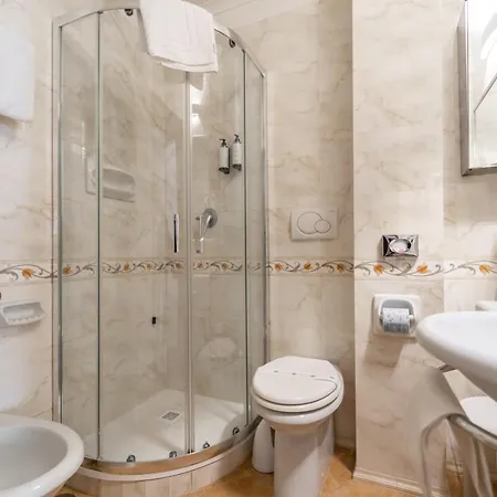 Oxford Szálloda 4*