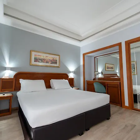 Oxford Szálloda 4*