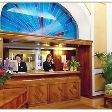 옥스포드 호텔 4*