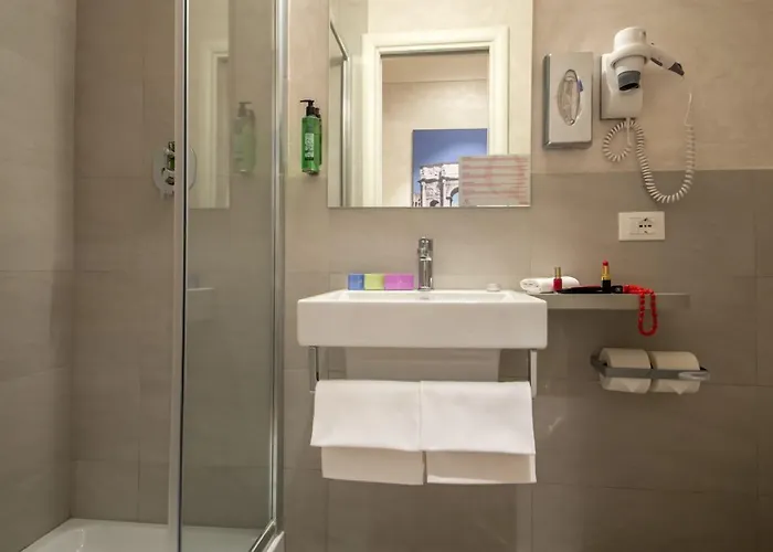 Oxford Отель 4*