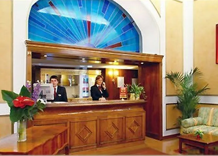 Oxford Отель 4*