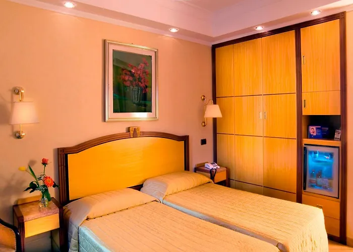Oxford Hotel 4*